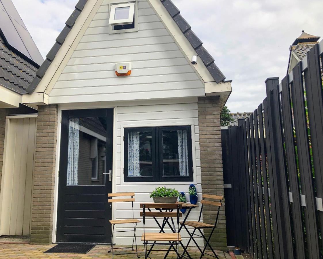 Little House In Amsterdam Bed & Breakfast Exterior photo