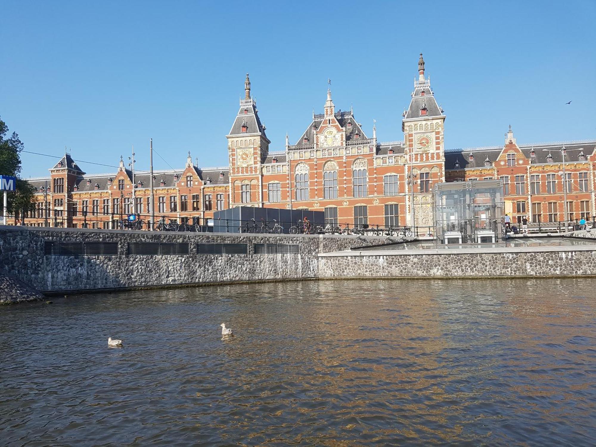 Little House In Amsterdam Bed & Breakfast Exterior photo